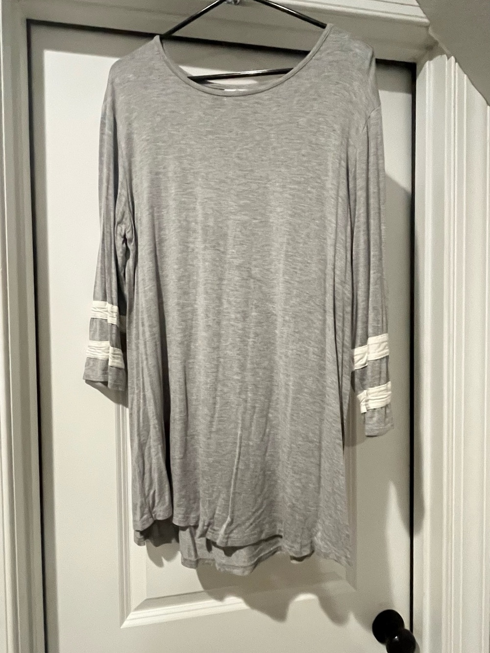 Women's Heather Gray 3/4 Sleeve Tunic Top